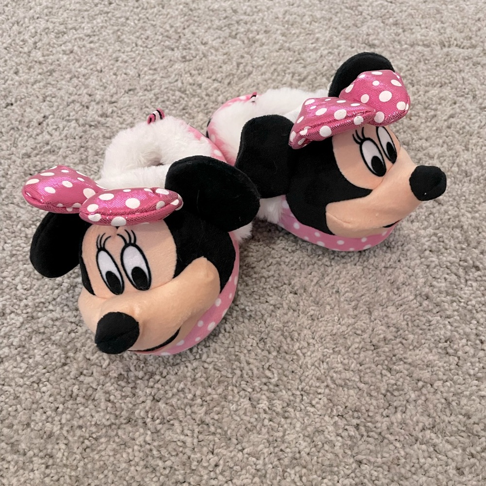 Brand new toddler Minnie Mouse slippers